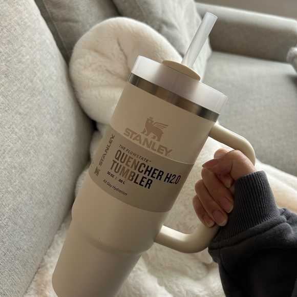 Stanley quencher H2.0 tumbler 30oz - Picture 4 of 7
